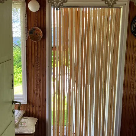Chalet Vaatimaton Mummonmoekki, No Running Water Or Sauna *