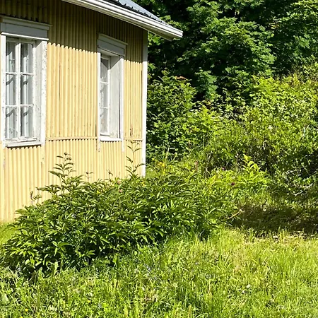 Vaatimaton Mummonmoekki, No Running Water Or Sauna * Hankasalmi