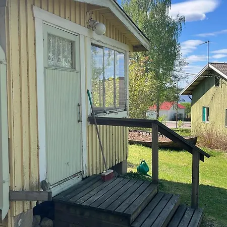 Vaatimaton Mummonmoekki, No Running Water Or Sauna * Hankasalmi
